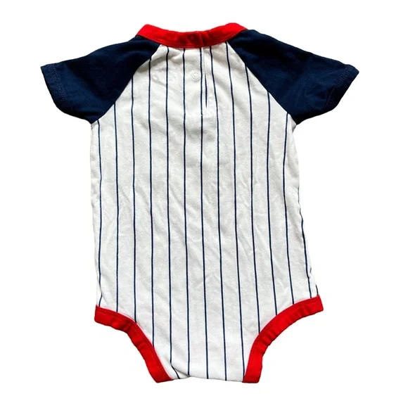 Set of 7 Short-Sleeved Baby Onesies, Carter's, Little Me and more, Size 6 Months - Picture 3 of 15